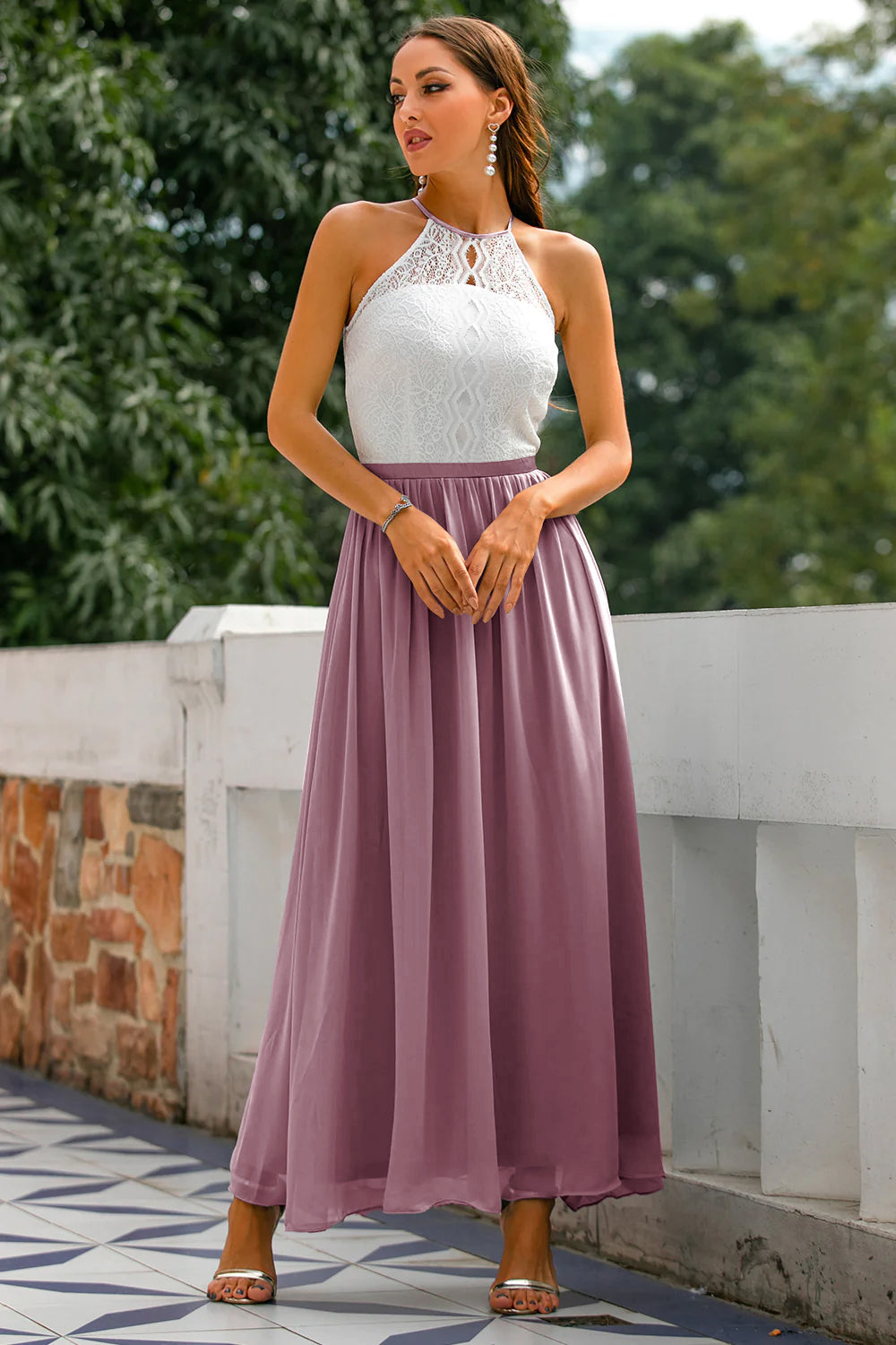 Malou | Kvinde Bryllupsgæst Kjole Halterneck Satin Maxi Stil