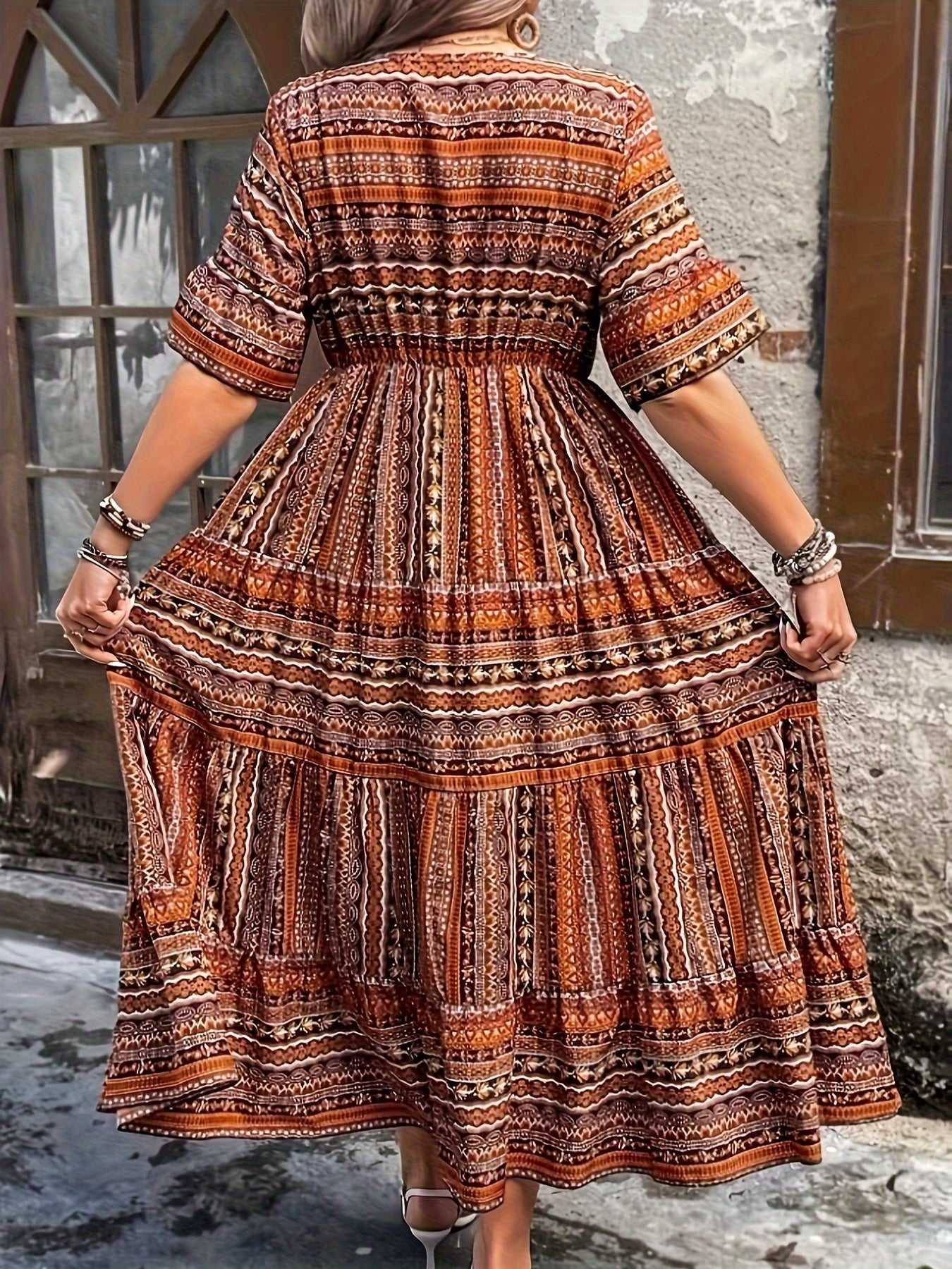 Vivienne | Elegante Damers Boho Maxikjole Med Etnisk Print