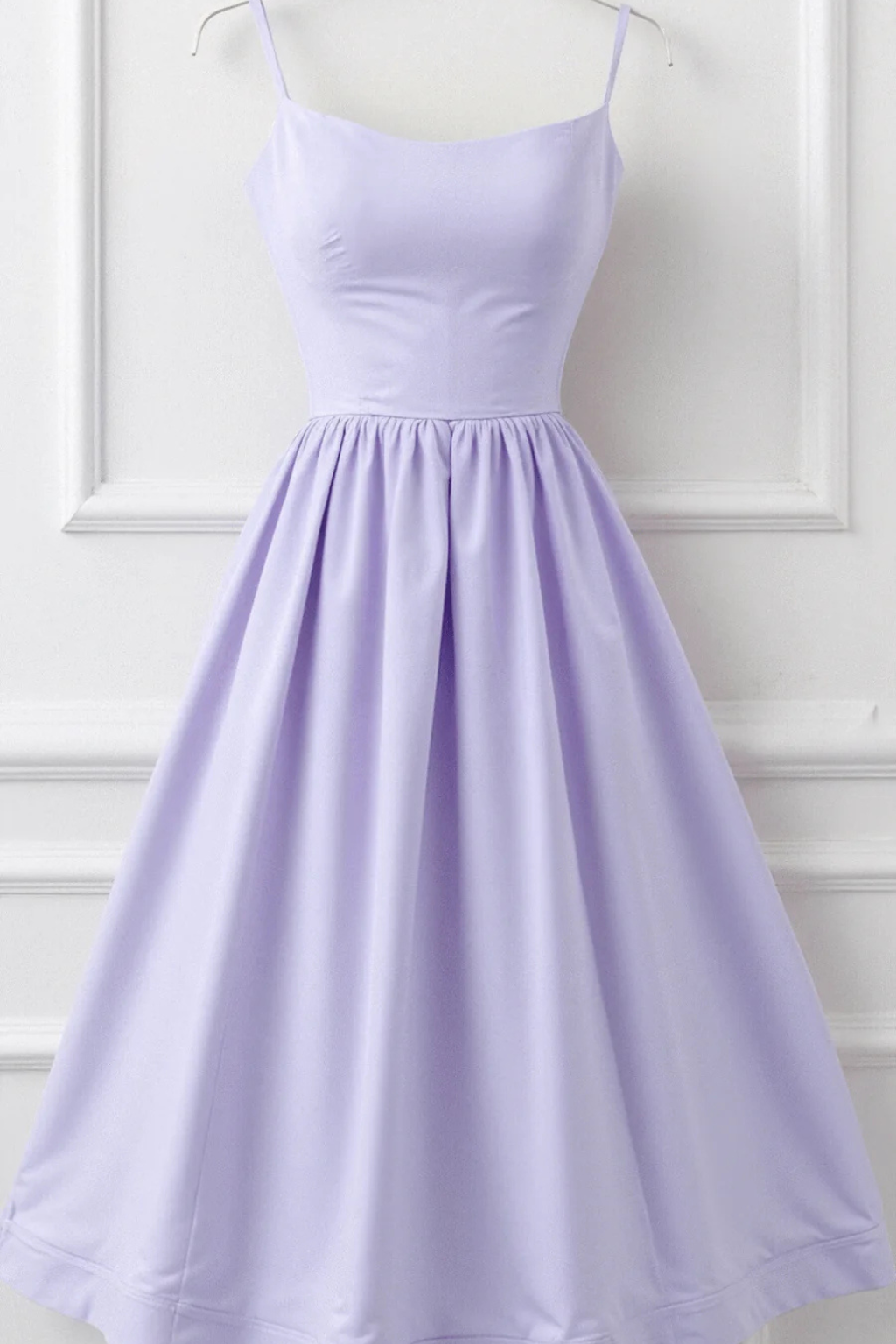 Aurevia | Elegant Dame Ascot Midi Gallakjole i A-linje