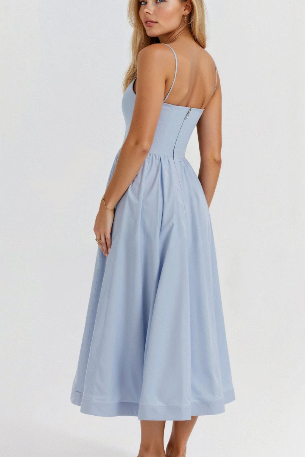 Aurevia | Elegant Dame Ascot Midi Gallakjole i A-linje