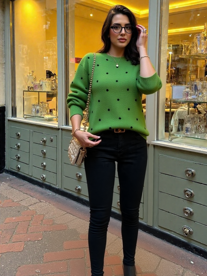 Casual strikket dametrøje med rund hals og prikker