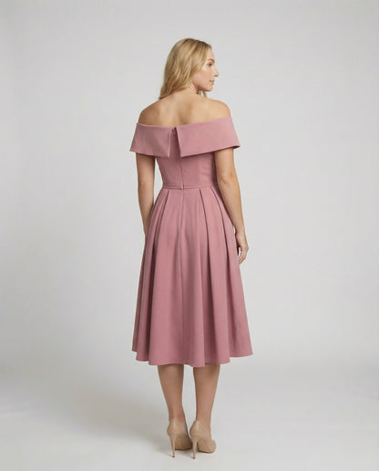 Rivelle | Elegante Dame Mini Gallakjole med Satin-finish