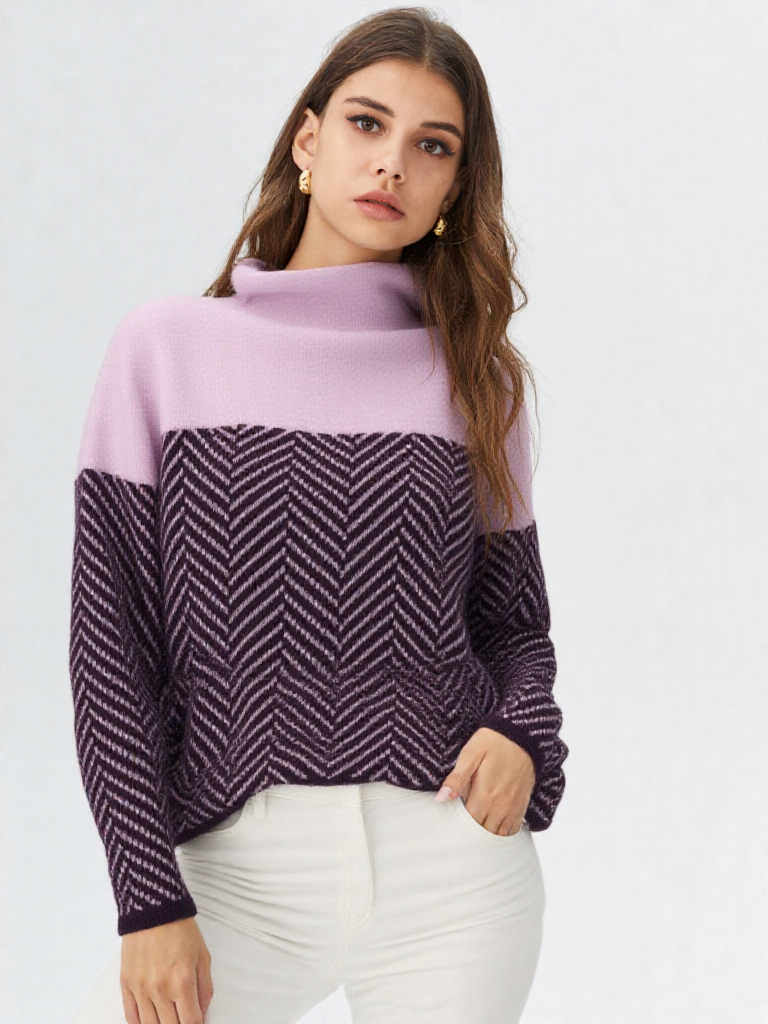 Stribet dametrøje med høj krave